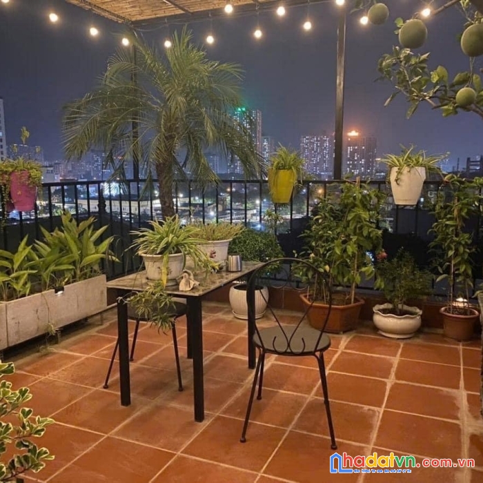 Bán nhà ngõ 49 huỳnh thúc kháng 52m2 5 tầng mặt tiền 3,8m 19 tỷ  hiếm  phân lô  ôtô tránh - gần phố