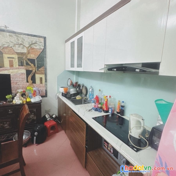 Bán nhà phố yên lạc, hai bà trưng 39m, 4 tầng. giá: 12.5 tỷ. lh: 0937158386