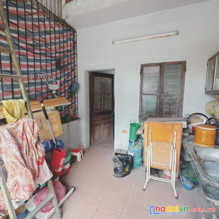Bán nhà phố yên lạc, hai bà trưng 39m, 4 tầng. giá: 12.5 tỷ. lh: 0937158386