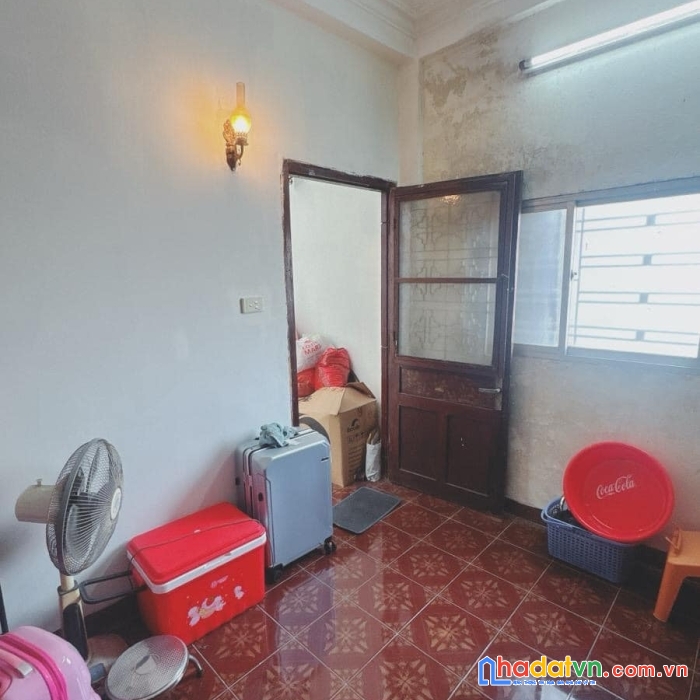 Bán nhà phố yên lạc, hai bà trưng 39m, 4 tầng. giá: 12.5 tỷ. lh: 0937158386