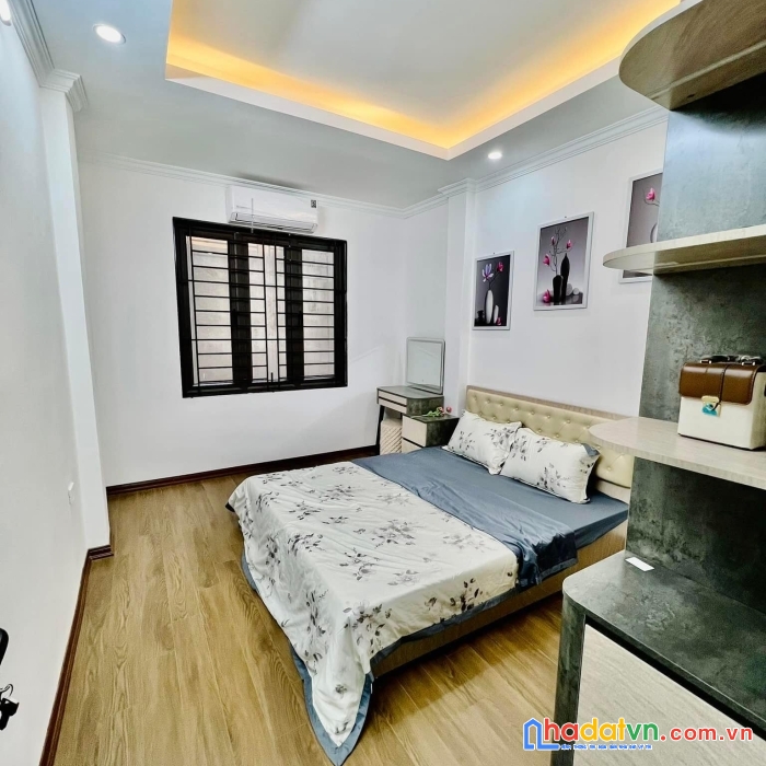 Bán nhà phố minh khai, hai bà trưng 40m, 4 tầng