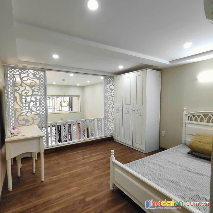 Bán nhà phố trương định, hoàng mai 49m, nhà 5 tầng. giá: 8.36 tỷ. lh: 0937158386