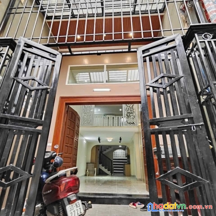 Bán nhà phố trương định, hoàng mai 49m, nhà 5 tầng. giá: 8.36 tỷ. lh: 0937158386