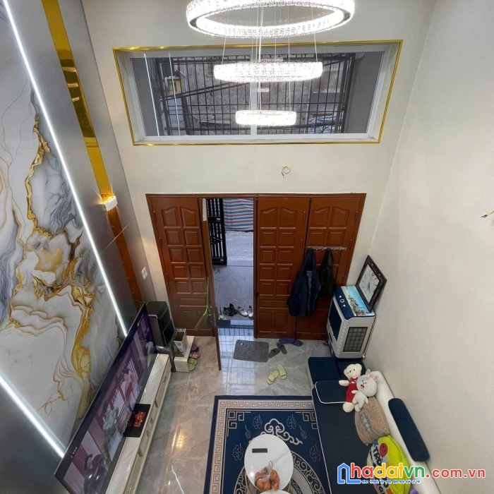 Bán nhà phố trương định, hoàng mai 49m, nhà 5 tầng. giá: 8.36 tỷ. lh: 0937158386