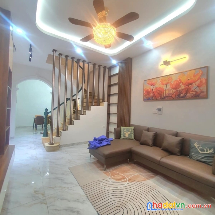 Bán nhà ngõ quỳnh, hai bà trưng 38m, 4 tầng