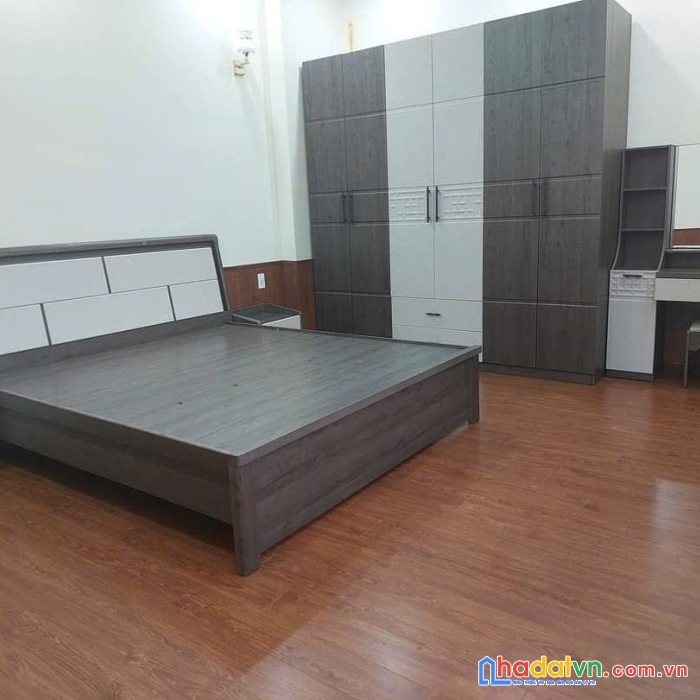 Nhà mặt tiền đường nguyễn hữu cầu p12 tp đà lạt , srxd giá 8tỷ7 