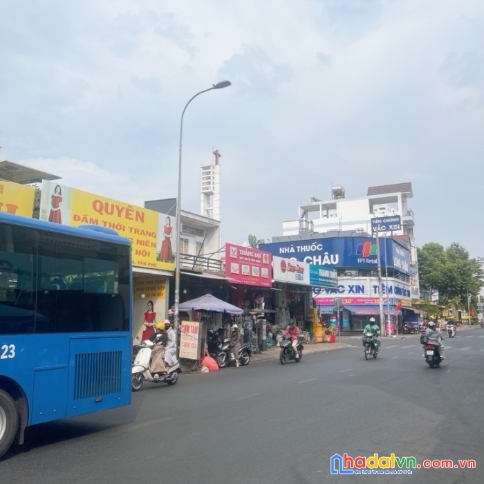 Mt tân hương - tân quý - tân phú - đường 20m - 56m2 - vừa ở vừa kd - chỉ nhỉnh 10 tỷ

