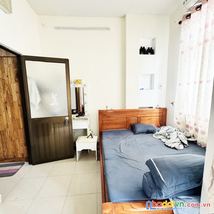 Nhà mặt tiền kd nguyễn trọng tuyển, 4 tầng, tân bình, 4x11m, chỉ 12.9 tỷ tl