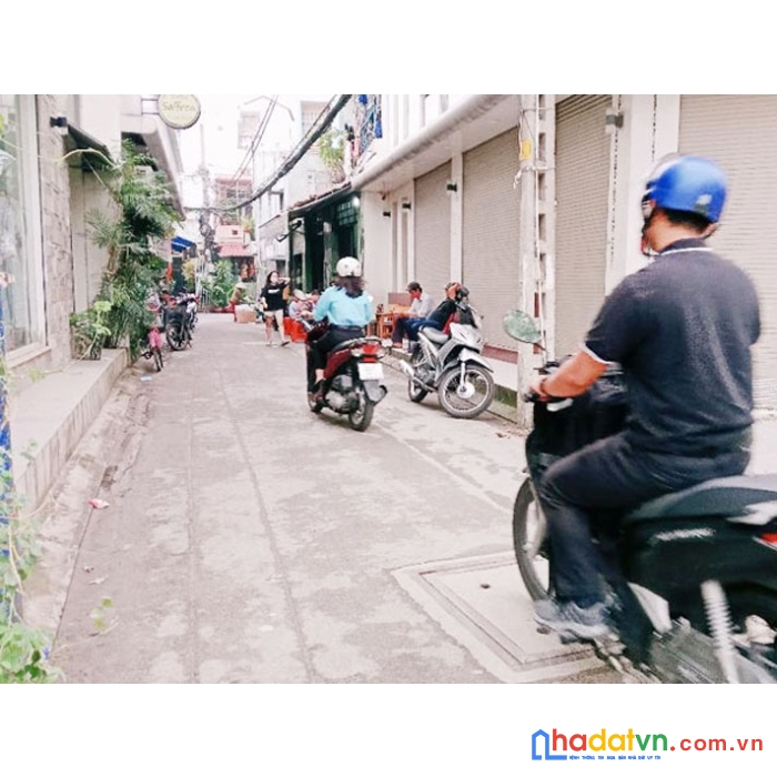 Nhà 2 tầng đúc, lạc long quân, tân bình, 4.1x16m, 64m2, chỉ 6.9 tỷ tl