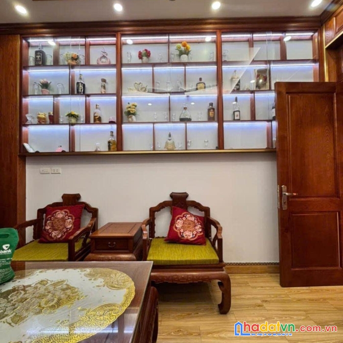 Bán nhà giảng võ 45m2 6 tầng 8 tỷ x - 2 mặt thoáng
