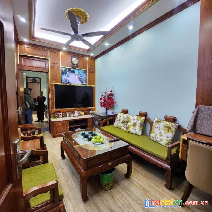 Bán nhà giảng võ 45m2 6 tầng 8 tỷ x - 2 mặt thoáng