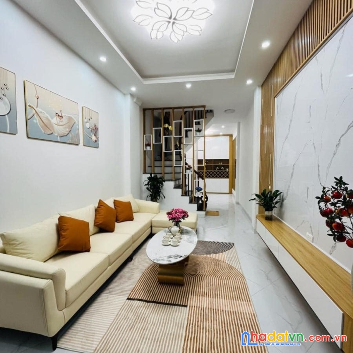 Bán nhà phố hoàng mai - hoàng văn thụ 40m, 4 tầng