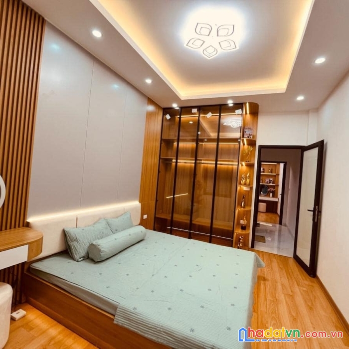 Bán nhà phố hoàng mai - hoàng văn thụ 40m, 4 tầng