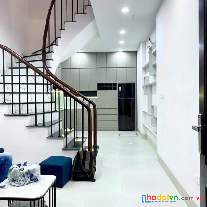  bán nhà đoàn thị điểm 32m2 6 tầng 3,8m mặt tiền - 7.x tỷ - gần ôtô - 2 mặt thoáng