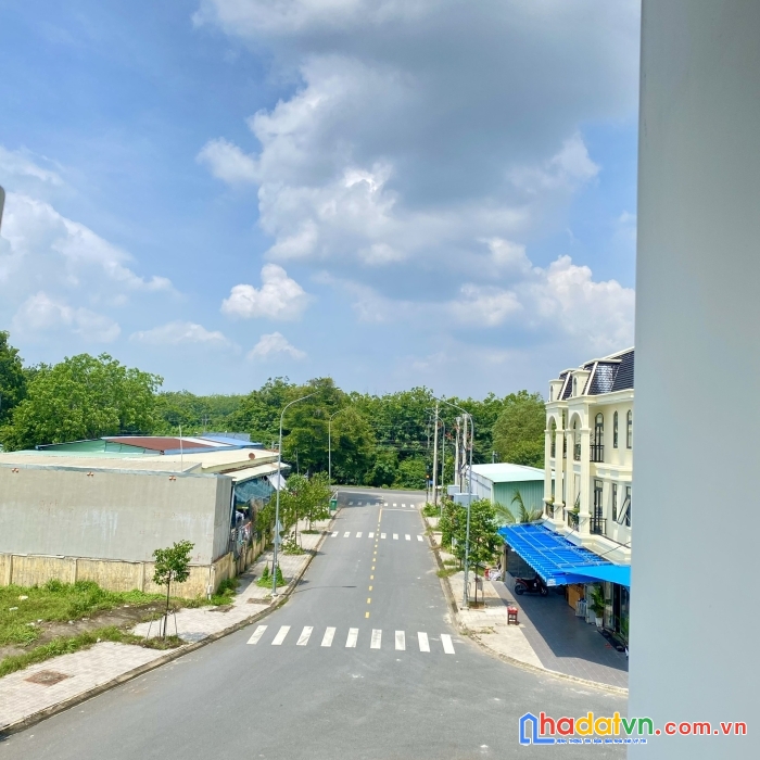 Cần bán đất mặt tiền đường nhựa 13m gần kcn vsip 2 – đối diện trường học cấp 1, cấp 2 phú chánh