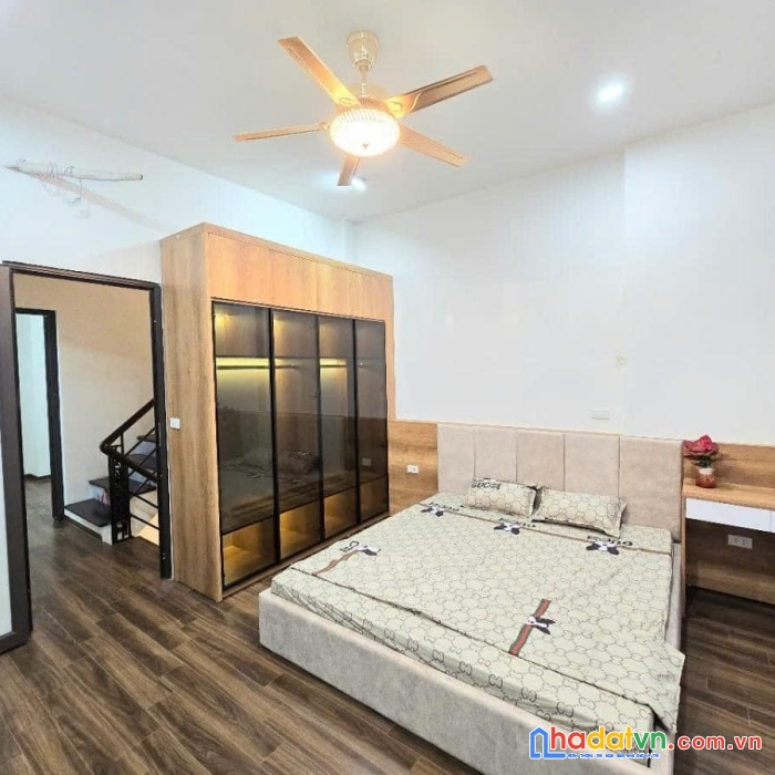 Bán nhà phố minh khai, hai bà trưng 34m, 4 tầng