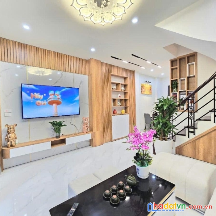 Bán nhà phố minh khai, hai bà trưng 34m, 4 tầng
