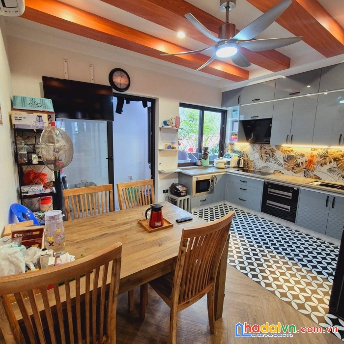 Căn hàng nét phố giang văn minh còn sót lại 58m² mặt tiền 8,6m
