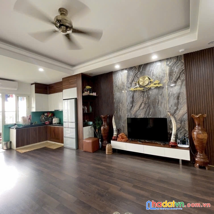 Cần bán gấp căn hộ góc view hồ, full nội thất giá 2.5 tỷ tại kdt thanh hà cienco 5