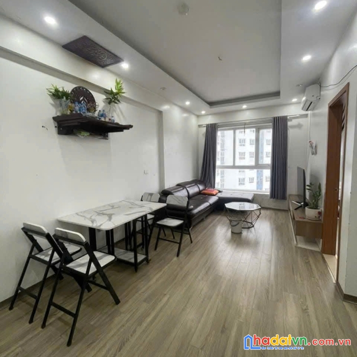 Cần bán gấp căn hộ 2 ngủ view hồ tầng trung, giá rẻ nhất tòa hh03b kdt thanh hà cienco 5
