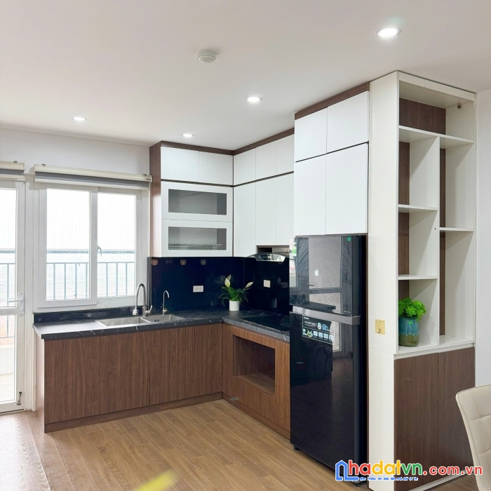 Chính chủ gửi bán căn hộ 72m view hồ sen, full nội thất mới tại kdt thanh hà cienco 5