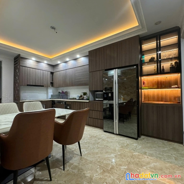 Bán nhà ngõ đội cấn vài bước ra hồ đầm tròn, hồ ngọc hà