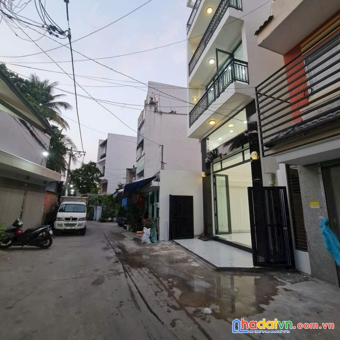 Bán gấp nhà hxh 5 tầng hòa bình quận 11 chỉ 10 tỷ