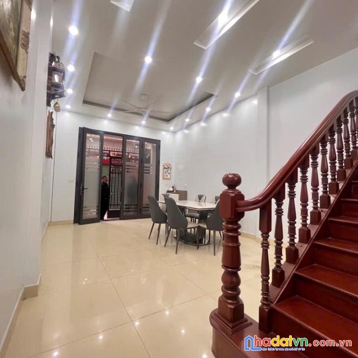 Hiếm !!! bán nhà kim mã 3 bước ra phố 60m2 - 5 tầng - mặt tiền 4,2m 15 tỷ 3  mặt ngõ thông