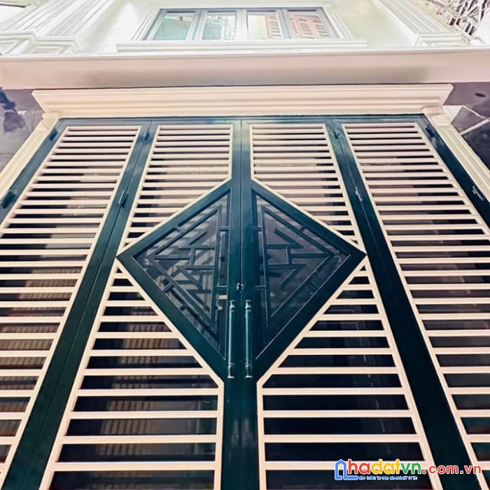 Bán nhà phố giáp bát, hoàng mai 36m, 5 tầng. giá: 6.5 tỷ. lh: 0937158386