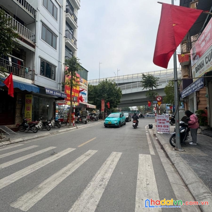 Bán nhà mặt ngõ 102 trường chinh, đống đa 30m, 4 tầng