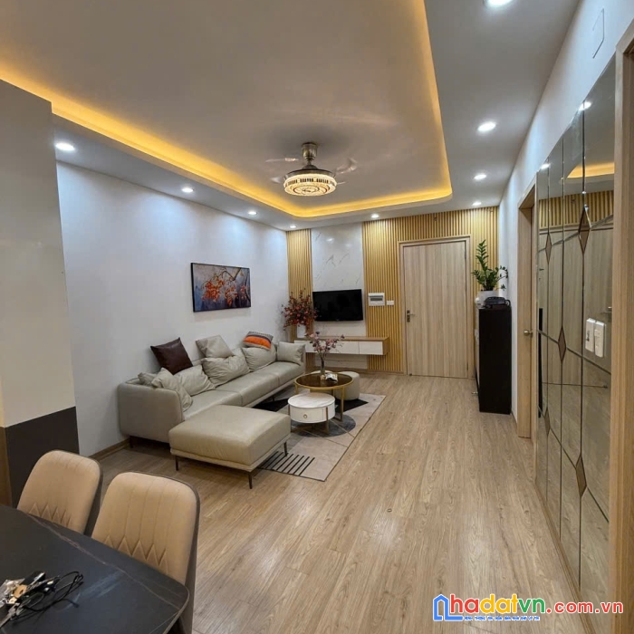 Cần bán căn hộ tầng 8 rộng 68m, full nội thất mới tại kdt thanh hà cienco 5