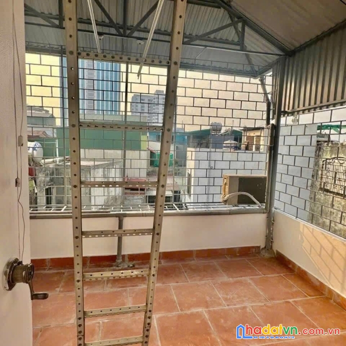 Bán nhà phố minh khai, hai bà trưng 30m, 5 tầng. giá: 7.15 tỷ. lh: 0937.158.386