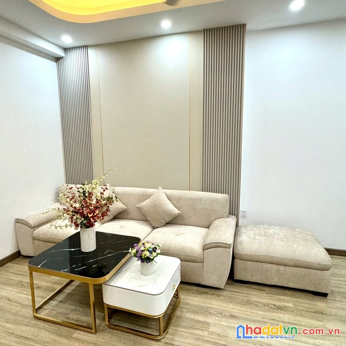 Chính chủ gửi bán căn hộ 2 ngủ view hồ, full nội thất mới tại tòa hh02-2b kdt thanh hà cienco 5