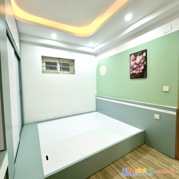 Chính chủ gửi bán căn hộ 2 ngủ view hồ, full nội thất mới tại tòa hh02-2b kdt thanh hà cienco 5