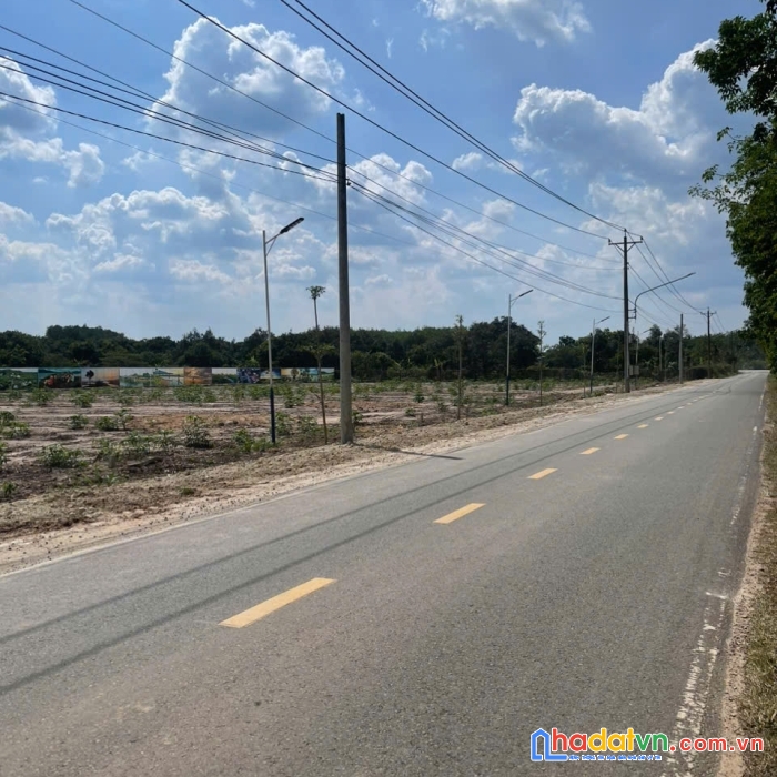 Ra gấp lô đất 160m2 gần trung tâm bàu bàng, cách quốc lộ 13 chỉ 5p.