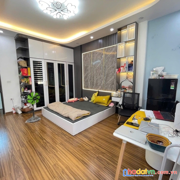Bán nhanh nhà hoàng hoa thám 45m² 5 tầng - mặt tiền 5.2m - 12 tỷ 2 - lô góc - ngõ thông