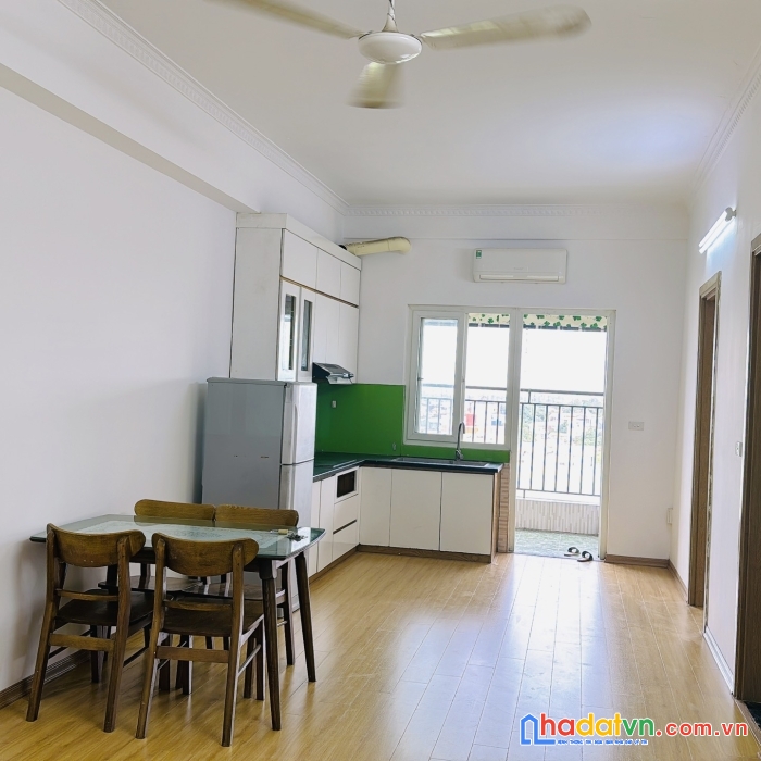 Cần bán căn hộ 2 ngủ full nội thất mới, ban công hướng đông nam view thoáng