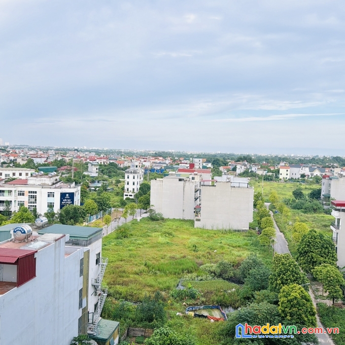 Cần bán căn hộ 2 ngủ full nội thất mới, ban công hướng đông nam view thoáng