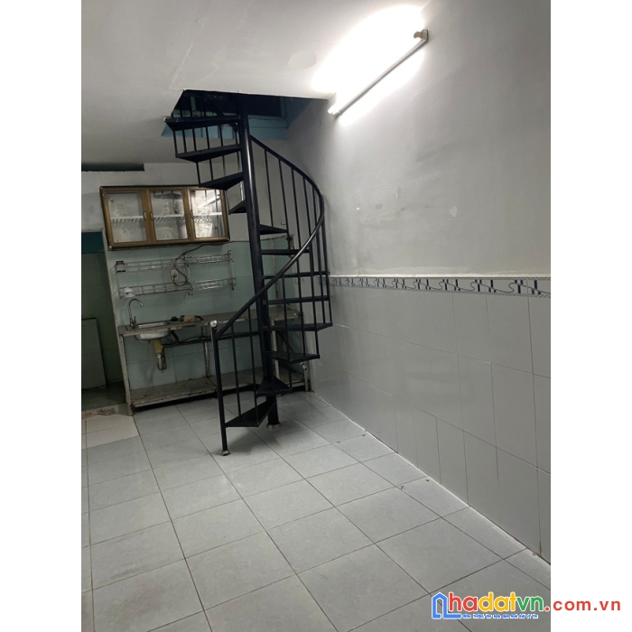 Cho thuê nhà nguyên căn chính chủ 40m2 gần giáo xứ hòa bình, p3, gv