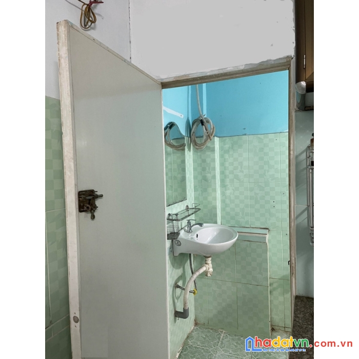 Cho thuê nhà nguyên căn chính chủ 40m2 gần giáo xứ hòa bình, p3, gv