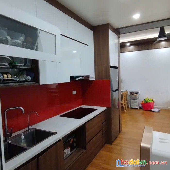 Cần bán nhanh căn hộ 70m tầng 6 view hồ điều hòa, full nội thất tại kdt thanh hà cienco 5