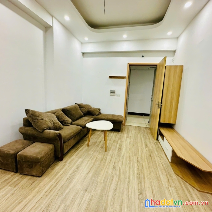 Chính chủ gửi bán gấp căn hộ góc phụ 2.3 tỷ, full nội thất tại kdt thanh hà cienco 5