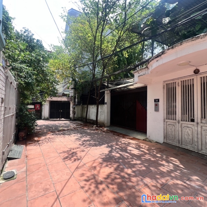 Bán nhà tứ liên - mảnh đất vàng tây hồ - 200m2 - mặt tiền 9m - ôtô đỗ cửa - vị trí đẹp - hiếm - 29 tỷ
