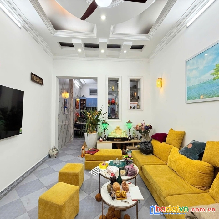 Bán nhà phố giáp nhất thanh xuân, full nội thất, 2 thoáng, 43m2x5, 8.8 tỷ