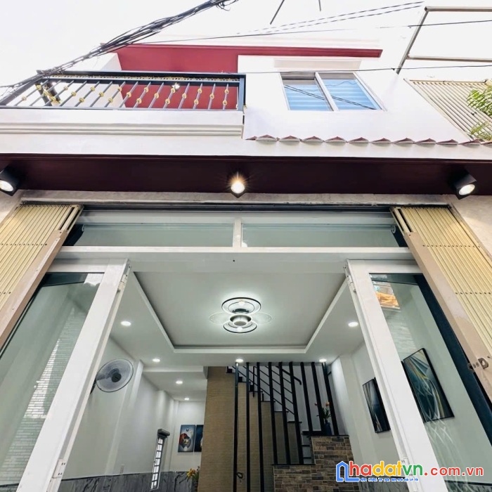 Nhà đẹp ngay thống nhất 32m2, ngang bề thế 4m, chỉ hơn 3 tỷ