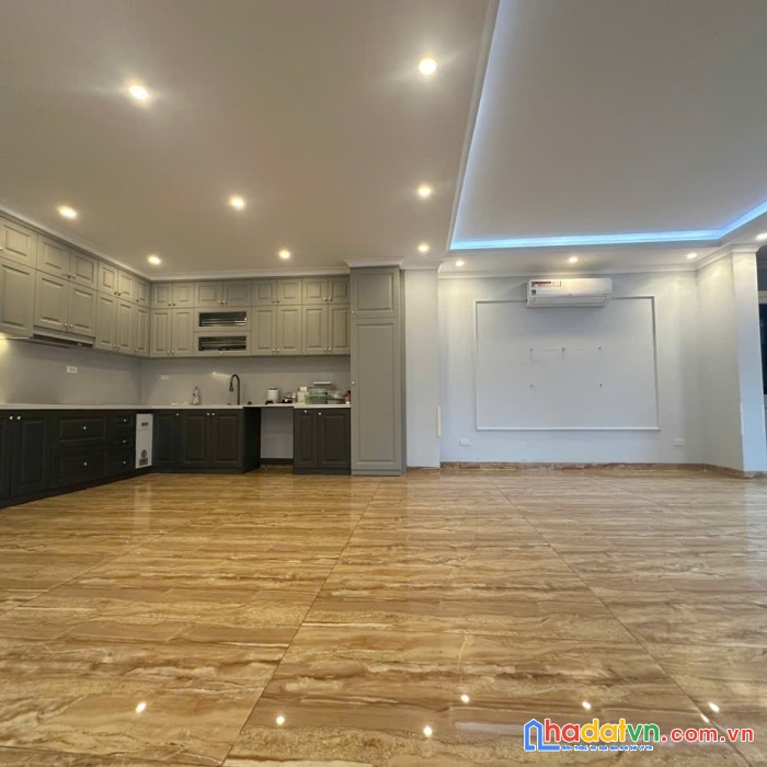 Độc nhất! bán tòa nhà huỳnh thúc kháng, mặt tiền 9m thang máy, phân lô 