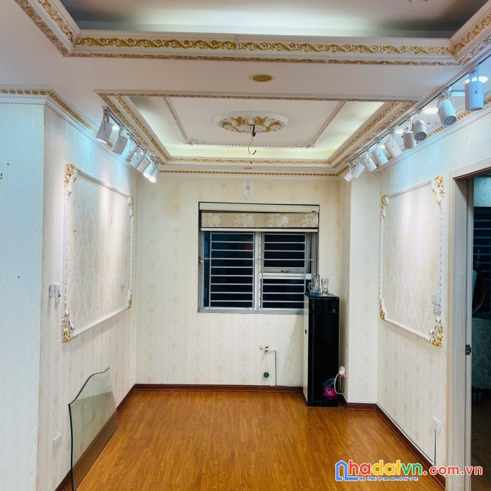 Chính chủ cần bán căn hộ 2pn rộng 78m, full nội thất mới tinh giá rẻ 