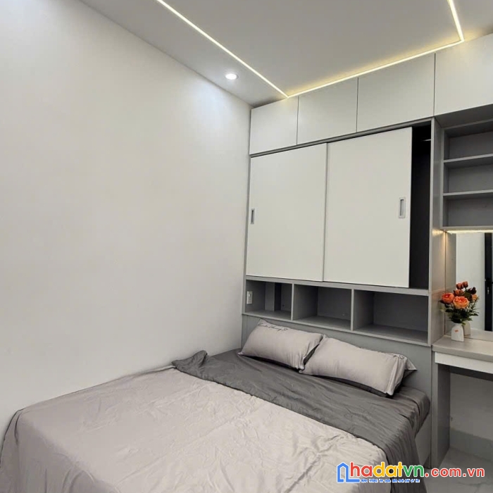 Nhà đẹp ngay bùi quang là, gò vấp, ngang bề thế 4.5m chỉ nhỉnh 3 tỷ, còn thương lượng.