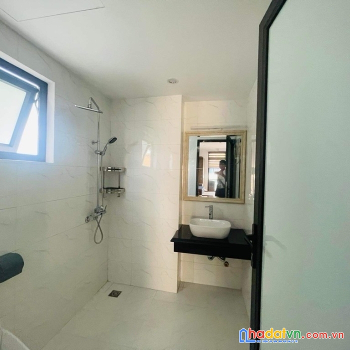Bán nhà trích sài view hồ tây, mặt tiền 6m - phân lô 