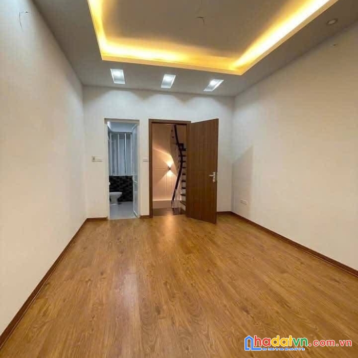 Bán nhà phố láng hạ, quận ba đình, 38m2 chỉ 6.8 tỷ